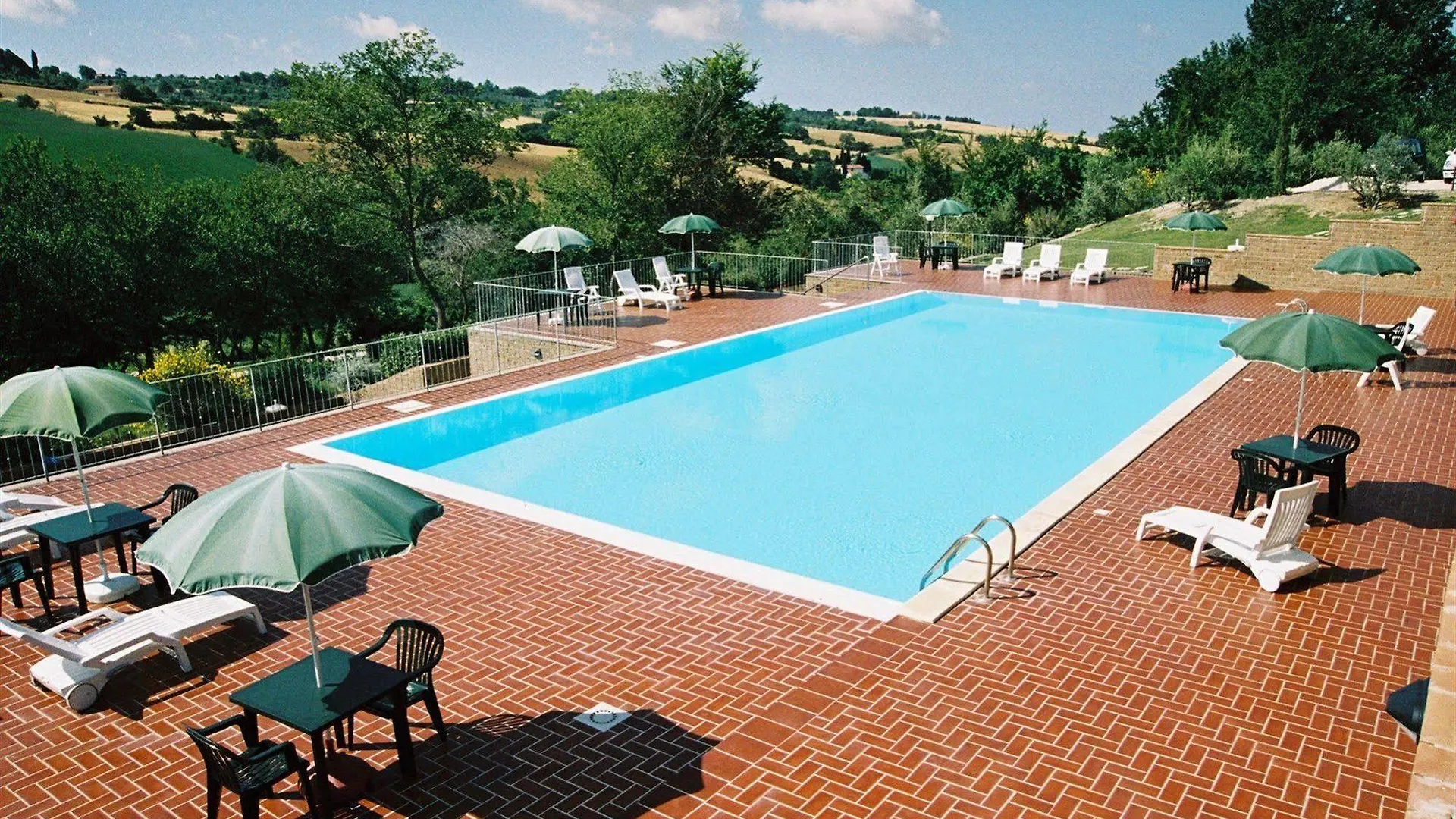 Residence Borgo San Carlo Santa Luce Aparthotel